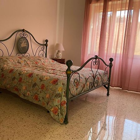 B&B Poseidon Фьюмичино Экстерьер фото